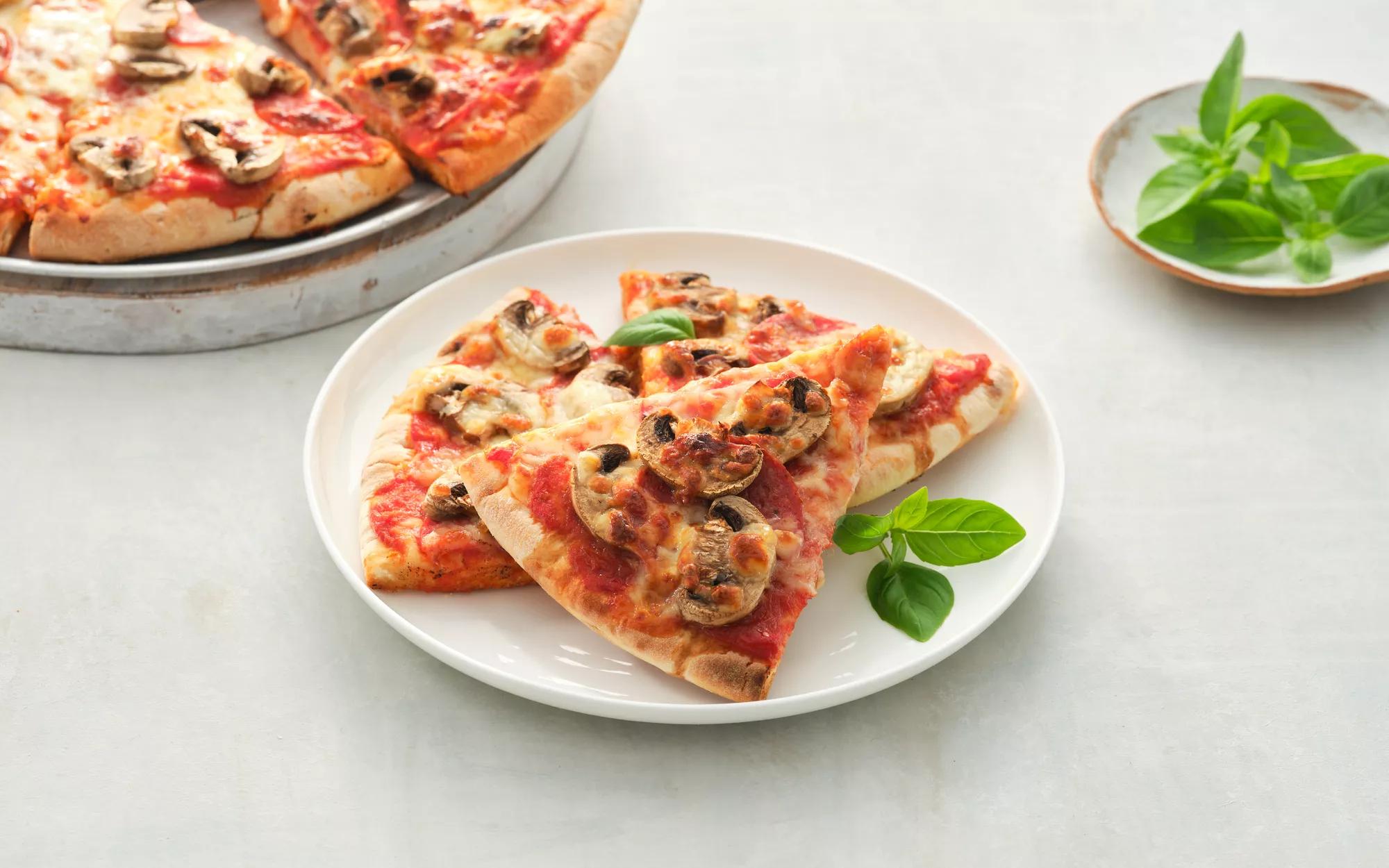Easy Mushroom Pizza | Leggo's