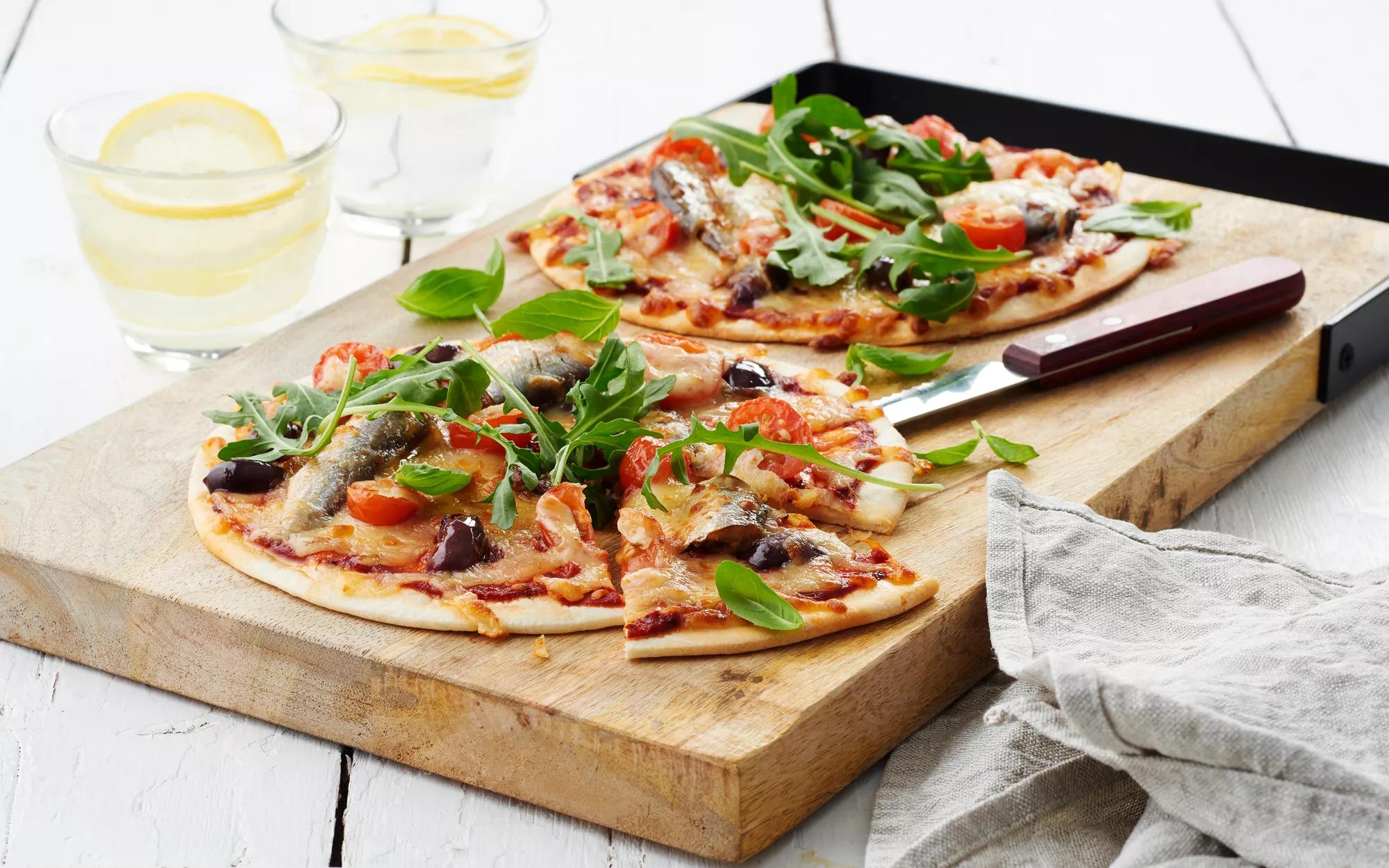 Sardine Pizza