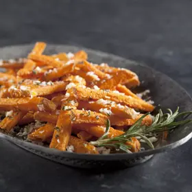 Simplot Sweets® Fries Sweet Potato Entrée Cut Fries, In Use