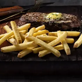 Simplot Simply Gold® Fries Papas a la francesa doradas corte recto, con cáscara, Estilo