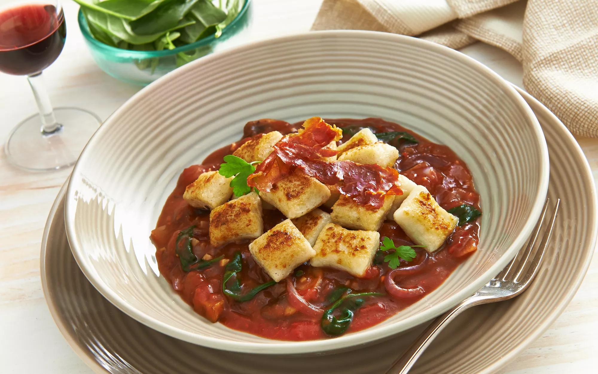 Pan Fried Gnocchi With Tomato & Spinach Salsa | Leggo's