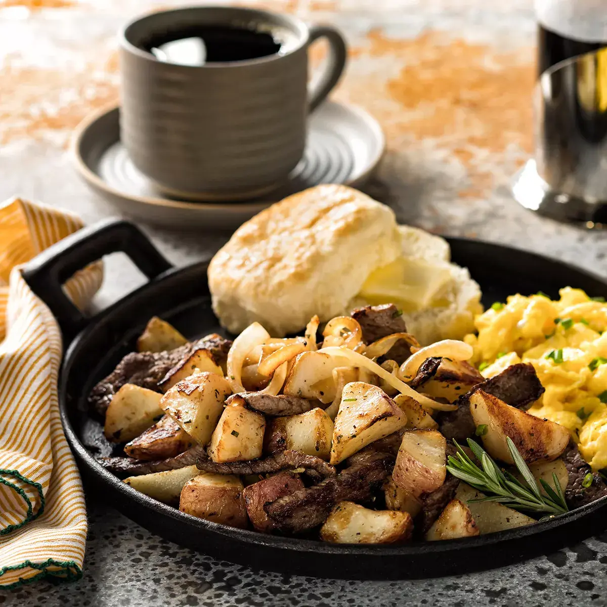 Simplot RoastWorks® Roasted Redskin Potatoes, Styled