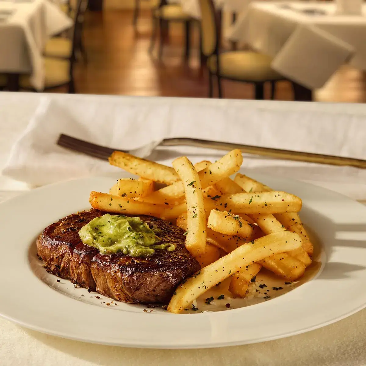Simplot® Beef Tallow Fries & Formed Straight Cut Fries, Styled