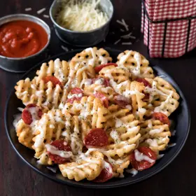 Simplot Skincredibles® Potatoes Papas a la papas a la francesa, corte lattice, con cáscara, Estilo