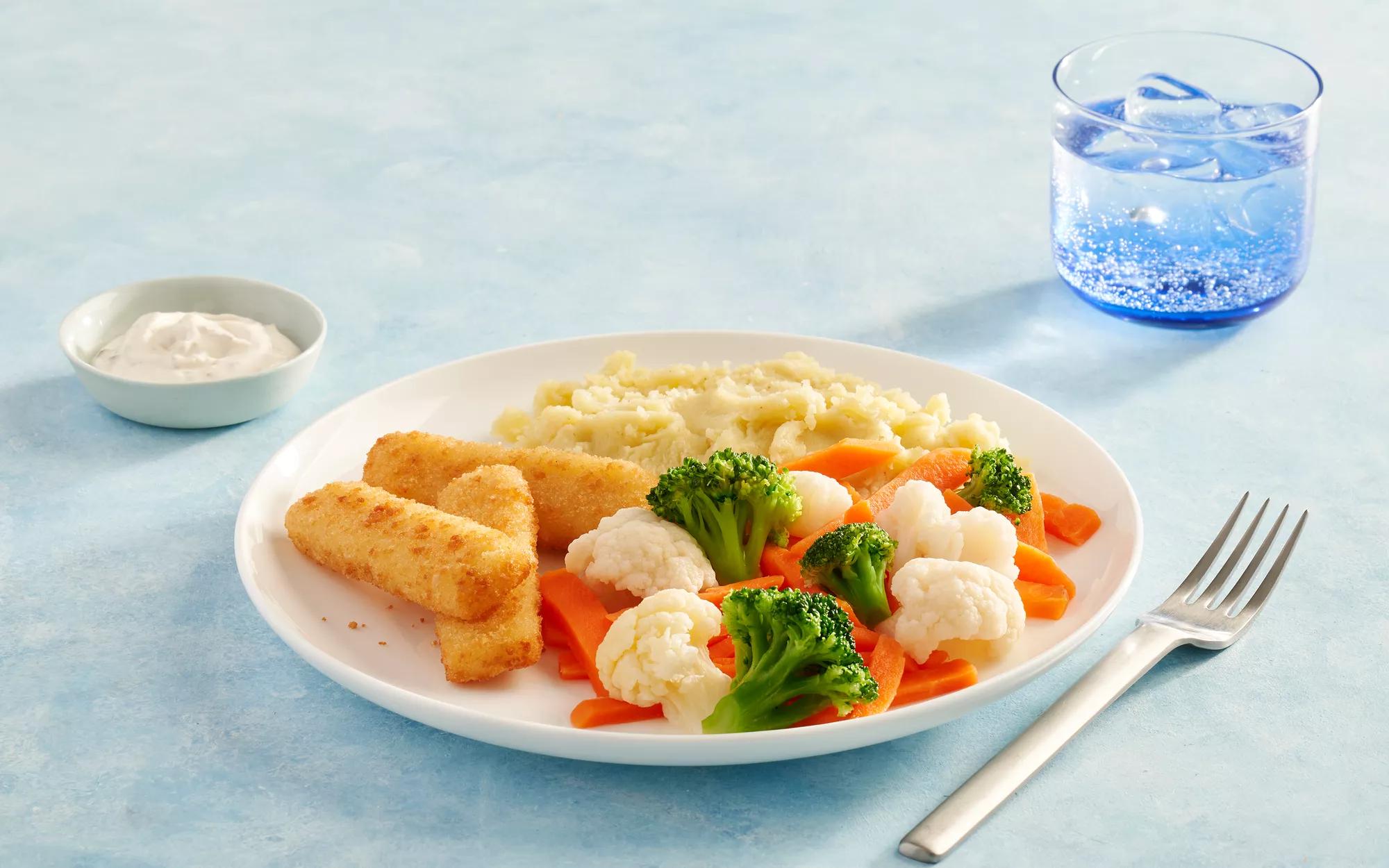 Fish Fingers with Mash and Veggies